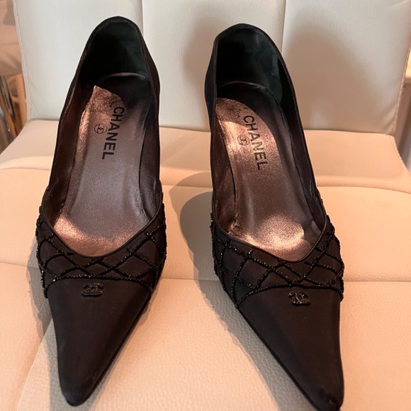 CHANEL Evening Shors - Picture 3 of 3